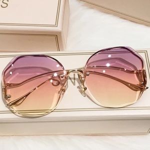 Retro Vibes Rimless Curved sunglasses 😎 brand new